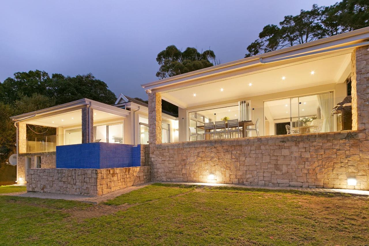 Two Luxury - 9-bed - Lyonesse & Lyons Den Villa *