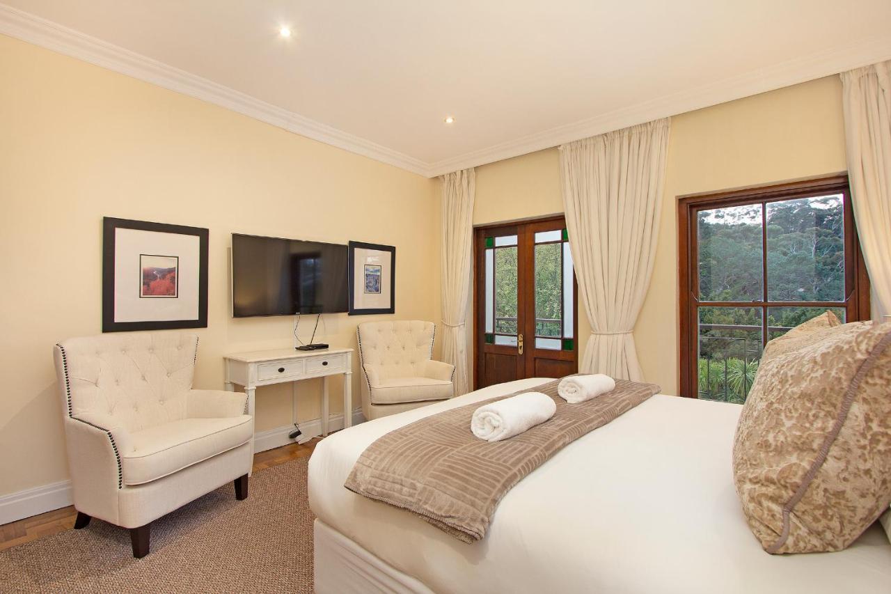 Two Luxury - 9-bed - Lyonesse & Lyons Den *